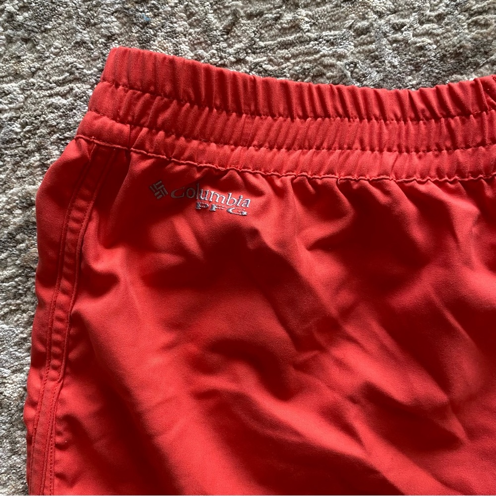 Women's PFG Pull-On Shorts in Coral Size XL - Picture 3 of 7
